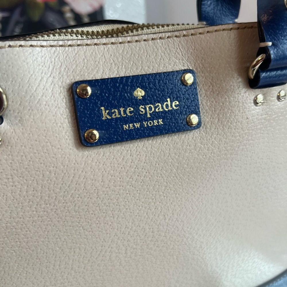 Kate Spade Wellesley Rachelle navy and cream Saffiano leather Crossbody bag - Picture 8 of 10